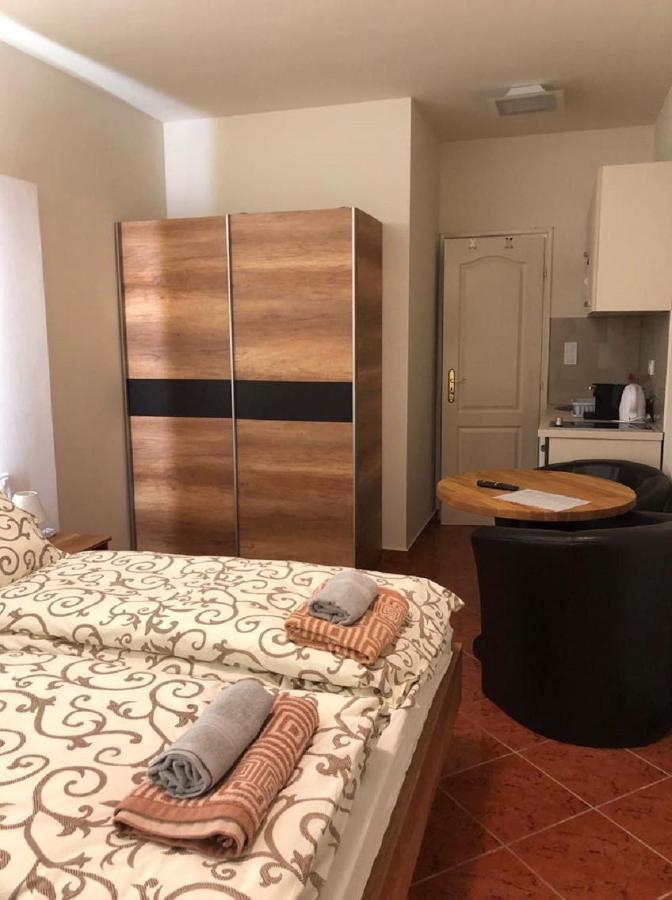 Bed and Breakfast Jacint Apartman Hajdúszoboszló Zewnętrze zdjęcie