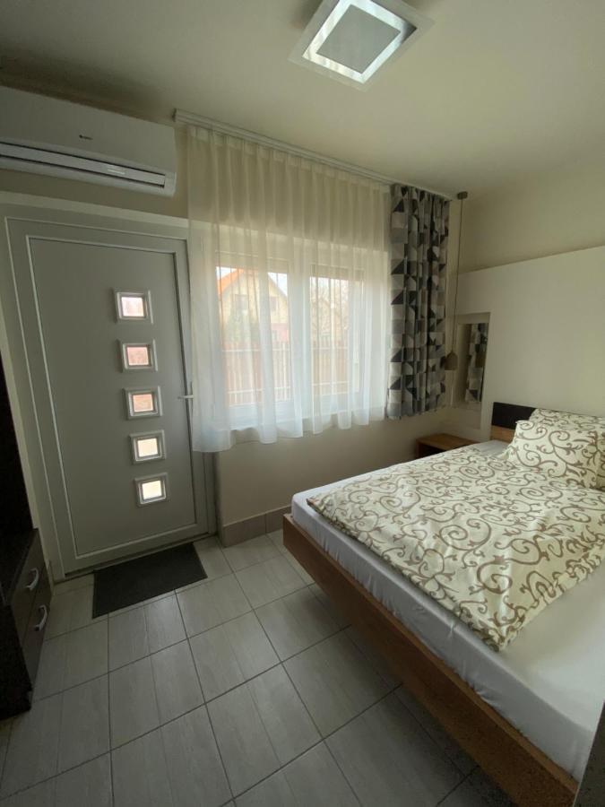 Bed and Breakfast Jacint Apartman Hajdúszoboszló Zewnętrze zdjęcie