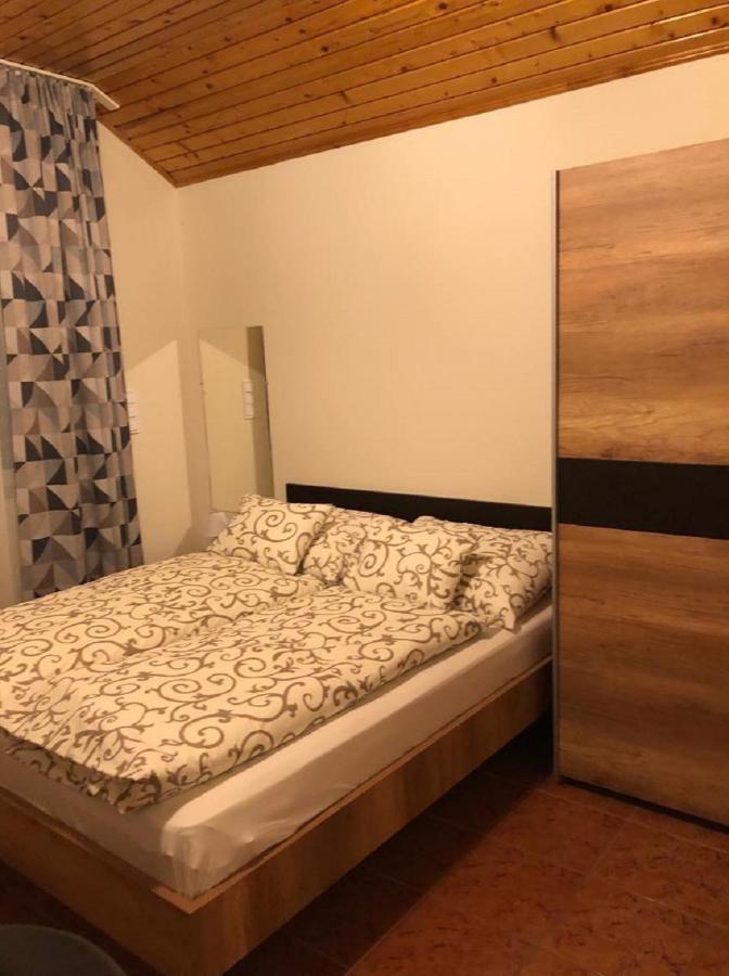 Bed and Breakfast Jacint Apartman Hajdúszoboszló Zewnętrze zdjęcie